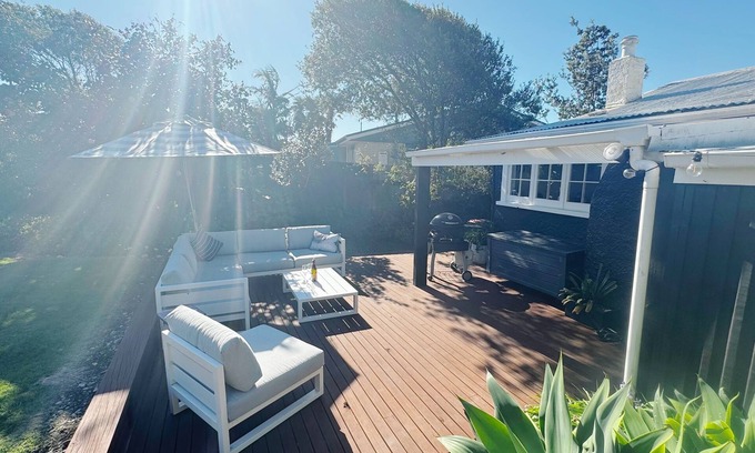 Haumoana Cottage | Oceanside Oasis