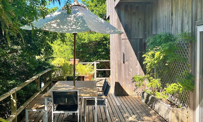 Fire Island Pines House | Oceanside Writer’s Retreat, Steps from the Beach