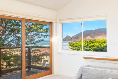 Montara House | Oceanview Beach Home Walk to Beach Trails Food Family Activities