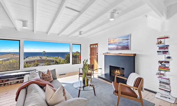 South Laguna Cottage | Oceanview Cottage Steps from Iconic Thousand Steps Beach