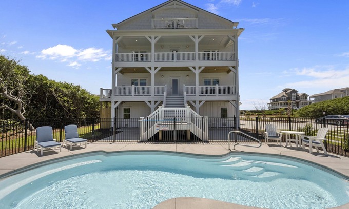 McCutcheon Field House | Oceanview Home with private pool and close beach access