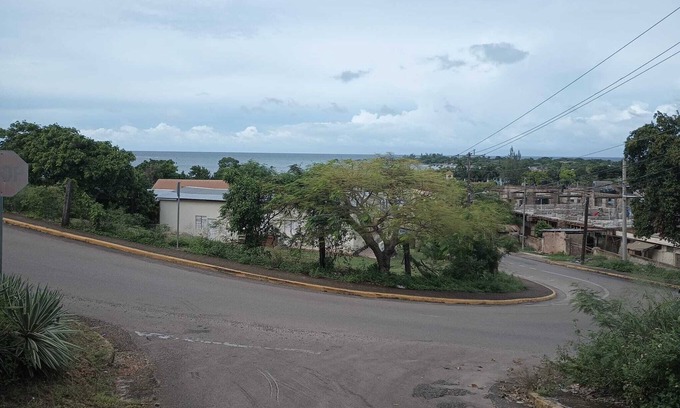 Discovery Bay Apartment | Oceanview property for that perfect getaway with pool in Discovery bay, Jamaica