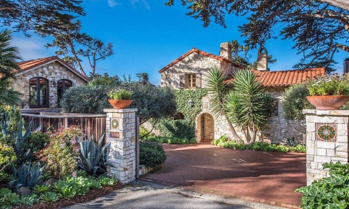Golden Rectangle Villa | Oceanview Stone Villa with Old World Flair