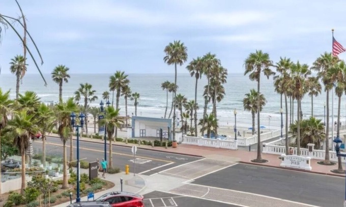Townsite Resort | Oceonside Pier Resort by Wyndham 2 Bdrm