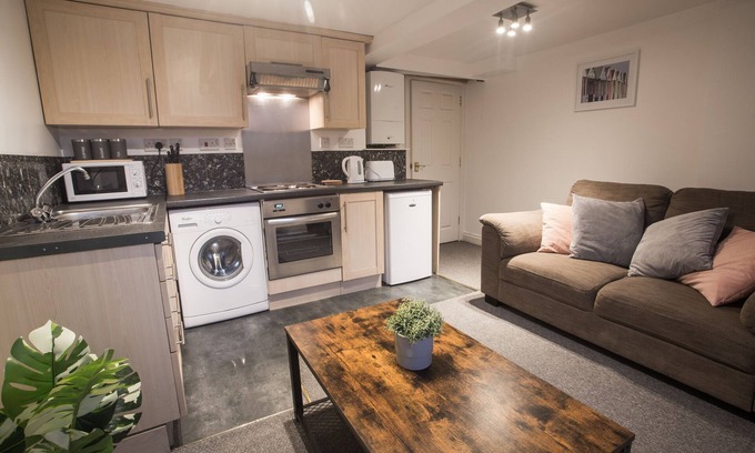 Southville Apartment | October Discount - Long Stay - Contractors
