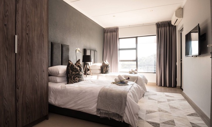 Greater Johannesburg Metropolitan Area Hotel | Odyssey Luxury Apartments