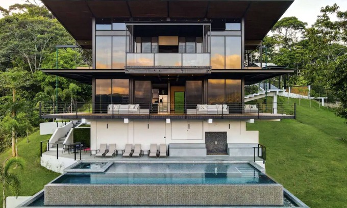 Dominical Villa | Odyssey Villa - incredible mountain views, 3 bedrooms, w pool!