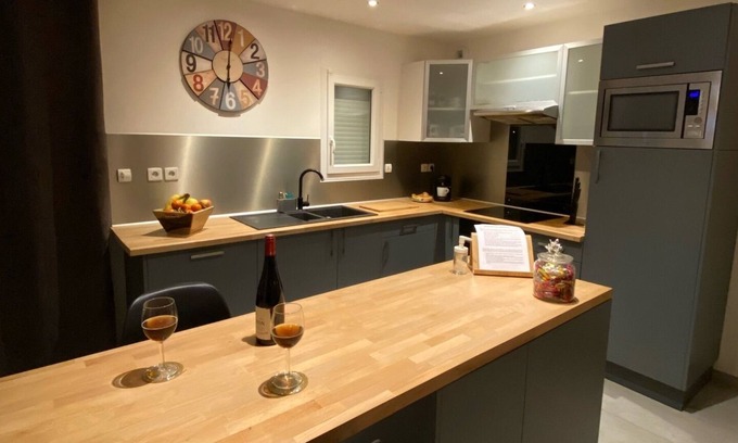 Saint-Peray House | Œnologîte, House in the heart of a village of character