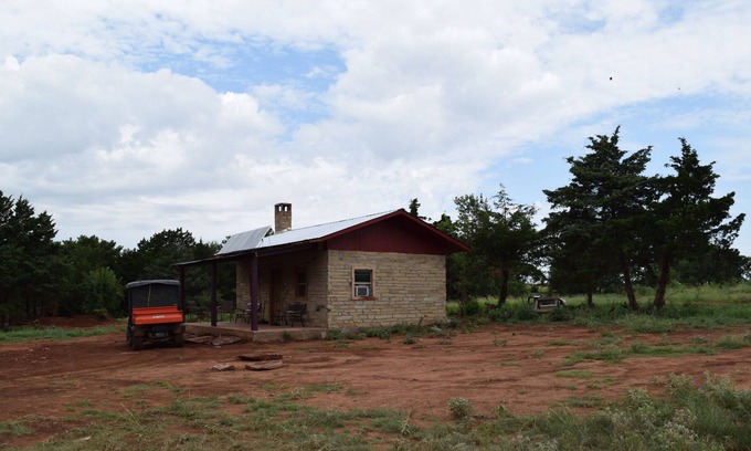 Mulhall Cabin | Off Grid experimental Rock-foam board-rock cabin
