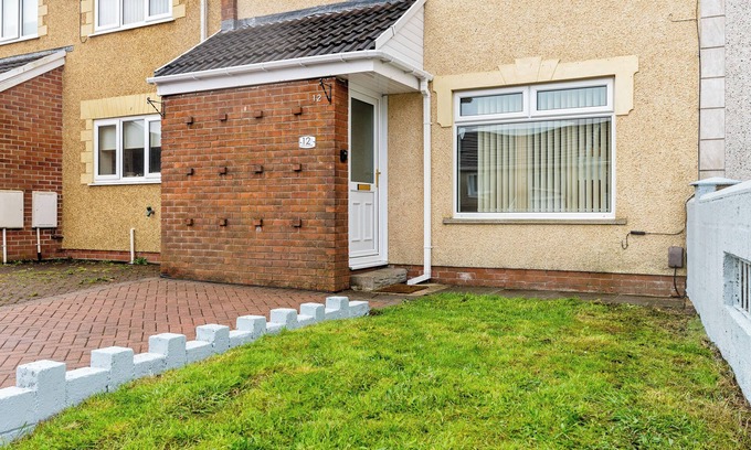 Mynyddbach House | Off Road Parking, Garden, Tv's in bedrooms