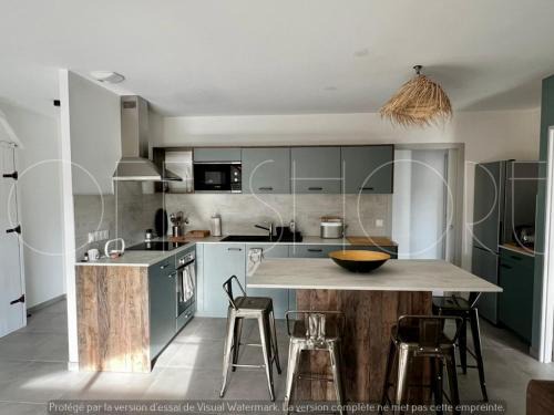 Le Porge Apartment | Off Shore