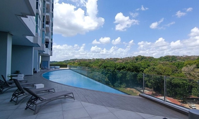 Campo Alegre Apartment | Offer Luxury modern apartment centrally located with all the comforts of a hotel