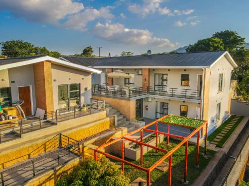 Blantyre Apartment | Oh Wine at Luca's Place