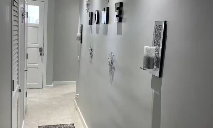 Nassau Condo | Ohana 9093 LLC