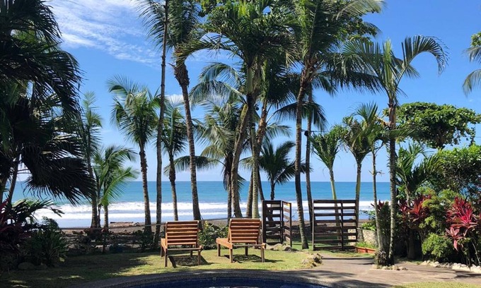 Playa Hermosa Apartment | Ola Bonita BeachFront Apart Hotel