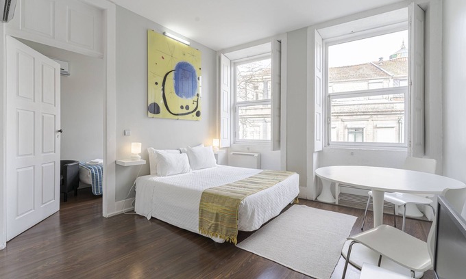 Bonfim House | Olala Cosme Apartments