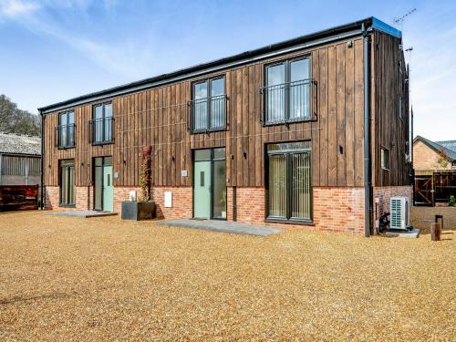 Wimborne House | Old Barn 2 - Uk48478