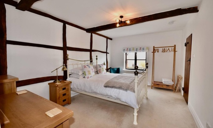 Ryde Apartment | Old Byre Little Upton Farm