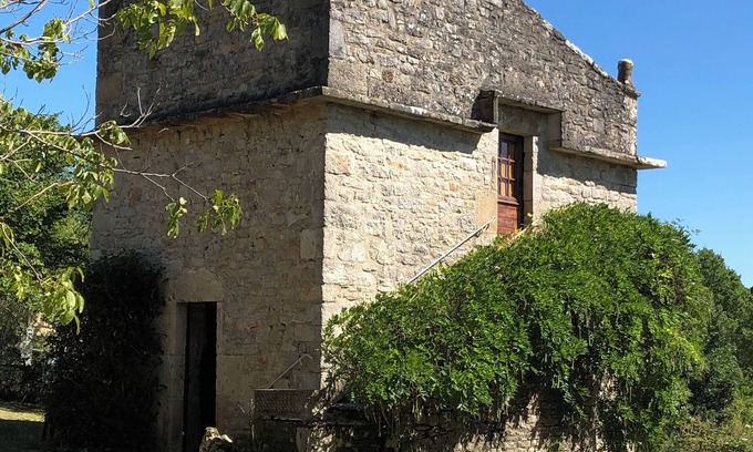 Tour-de-Faure House | Old dovecote St Cirq Lapopie