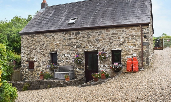 New Quay Cottage | Old Farm House Cottage - UK47320