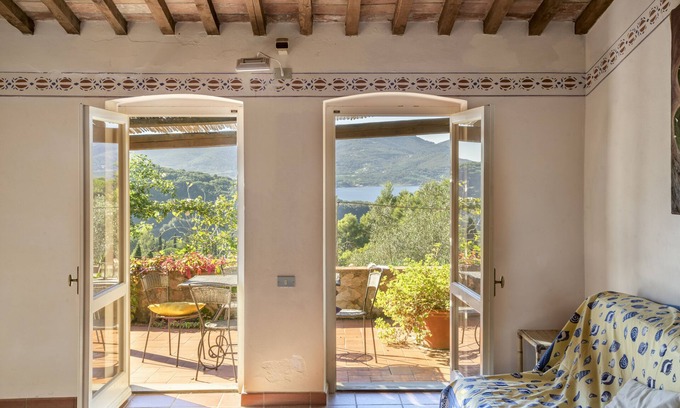 Rio nell'Elba House | Old farmhouse at Elba overlooking two seas