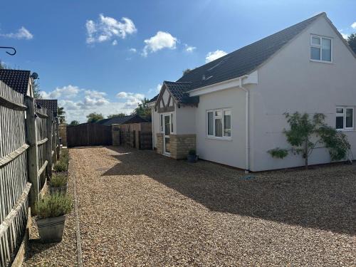 Witney House | Old Groom's Cottage