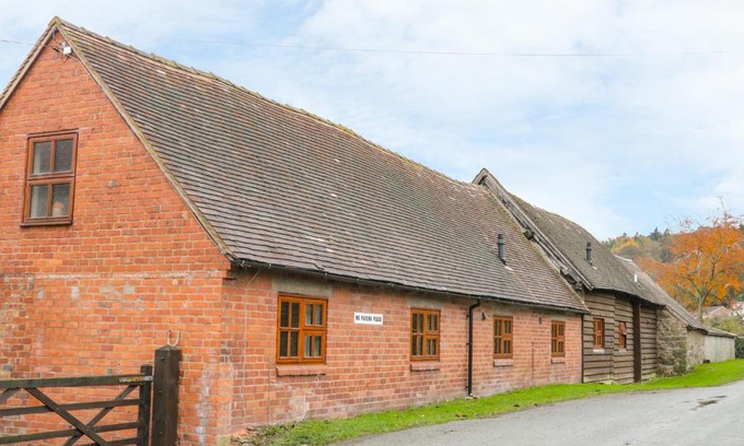 Church Stretton House | Old Hall Barn 4