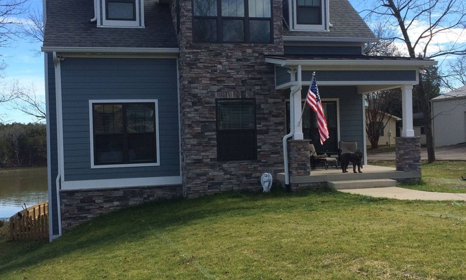 Gallatin House | Old Hickory Lakefront property 25 minutes from Nashville