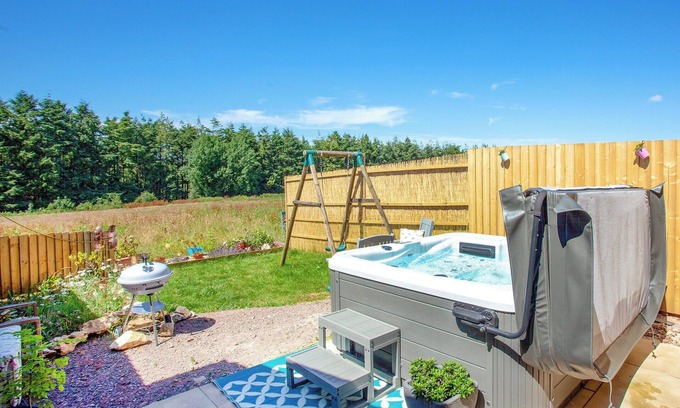 Honiton Cottage | Old Highwood - Piglet Cottage
