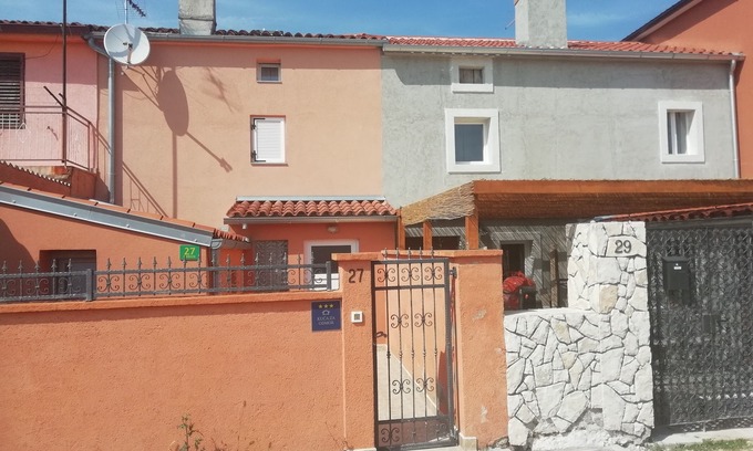 Skatari House | Old Istrian house near Pula