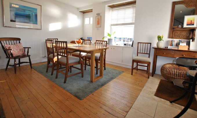 St Monans House | Old Post Office habourfront home