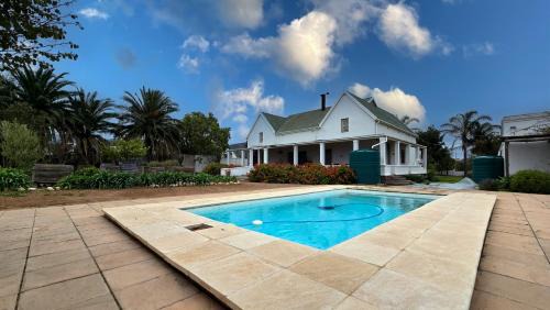 Ladismith Bed & Breakfast | Old Posthouse Guest Accommodation