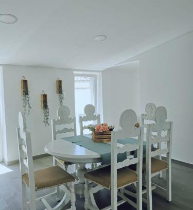 Sao Miguel do Rio Torto Apartment | Old Town House