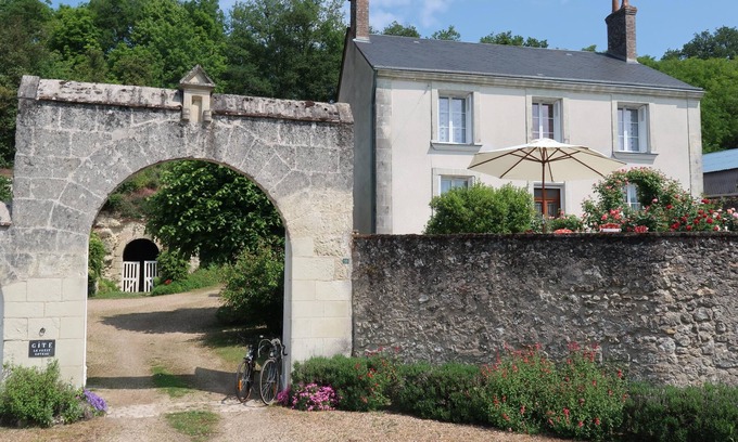 Noizay House | Old vineyard house.