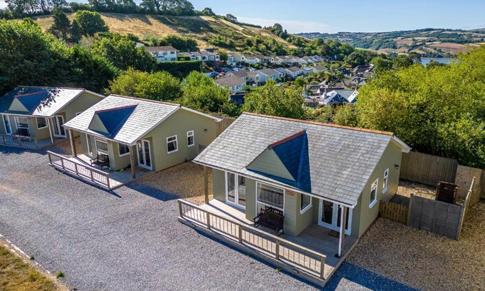 Teignmouth Cabin | Old Walls Vineyard