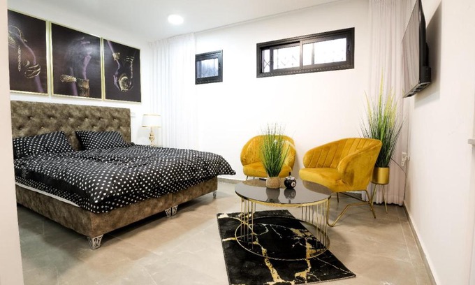 Ashkelon Apartment | Oldcitystudio