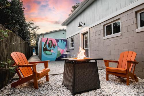 North Charleston House | Olde Village Loft - Unique Park Circle Experience