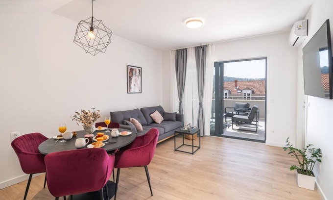 Zupa dubrovacka Apartment | Olive Family house