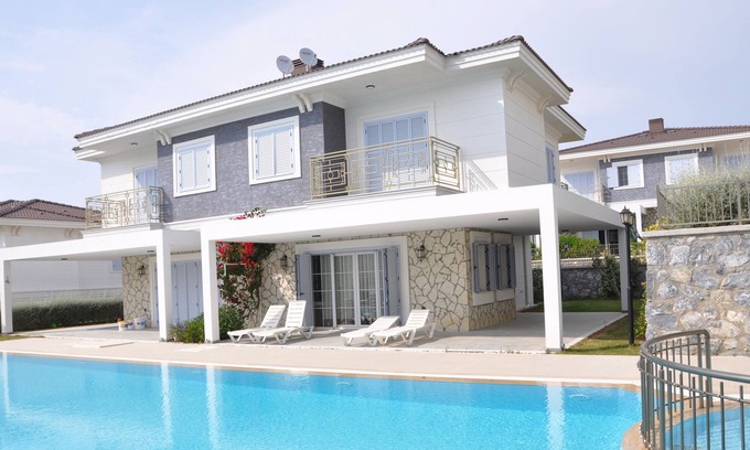 Sogucak Villa | Olive Villa Poolside- Pet Friendly