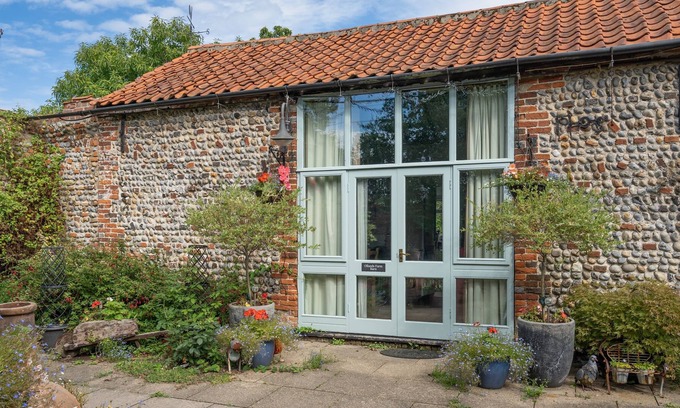 Happisburgh Cottage | Ollands Farm Barn | East Ruston Cottages