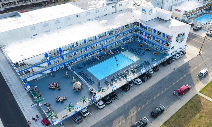 Wildwood Crest Hotel | Olympic Island Beach Resort