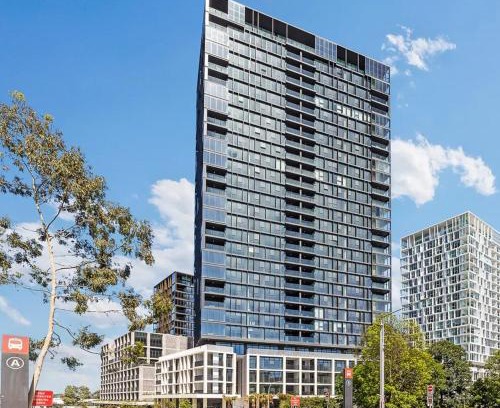 Lidcombe Apartment | Olympic Park 2BR Pool gym access and walk to stadium