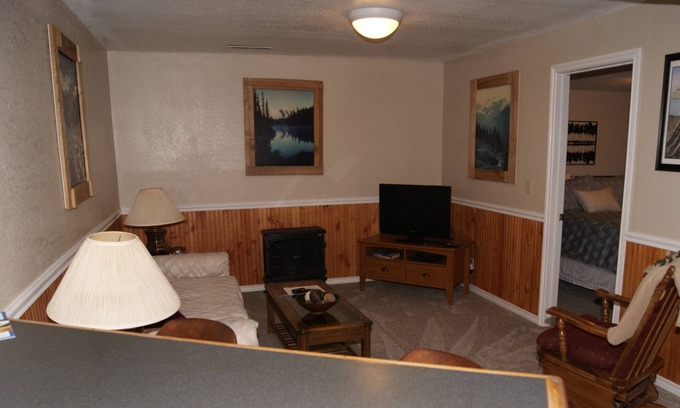 Port Angeles East Apartment | Olympic Peninsula Vacation Getaway