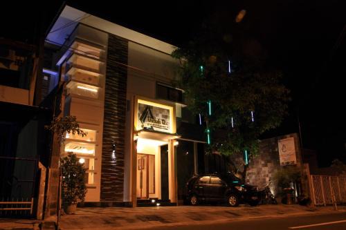 Central Yogyakarta Hotel | Omah Qu Guesthouse Malioboro