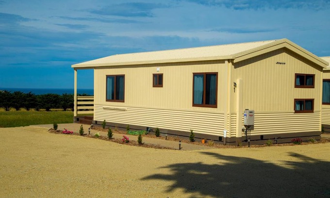 Ventnor House | OMARU FARM STAY