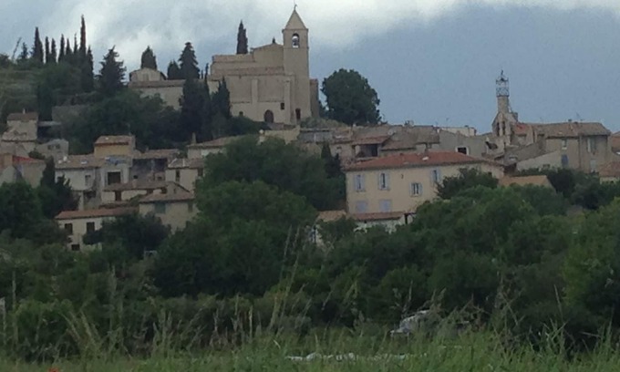 Saint-Michel-l'Observatoire House | On a Luberon hillside, a bright, spacious village house with great views.