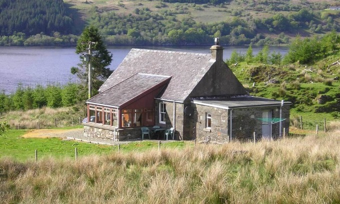 Lochgilphead Cottage | On a private hill farm estate. Set in stunning scenery close to the coast.