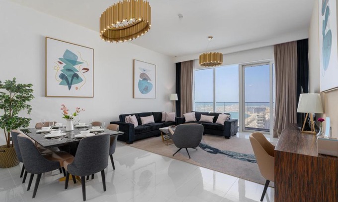 Dubai Media City Apartment | ON OFF HH-AVANI HOTEL-3BR -Full Palm View