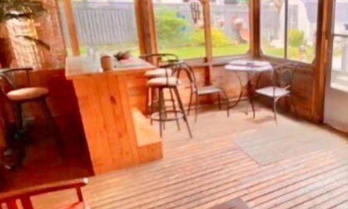 Pointe-du-Chene Cabin | On Pointe!