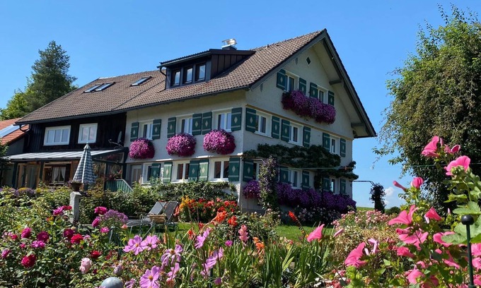 Stiefenhofen Apartment | On vacation "Auf der Höhe", romantic winter vacation in the Allgäu
